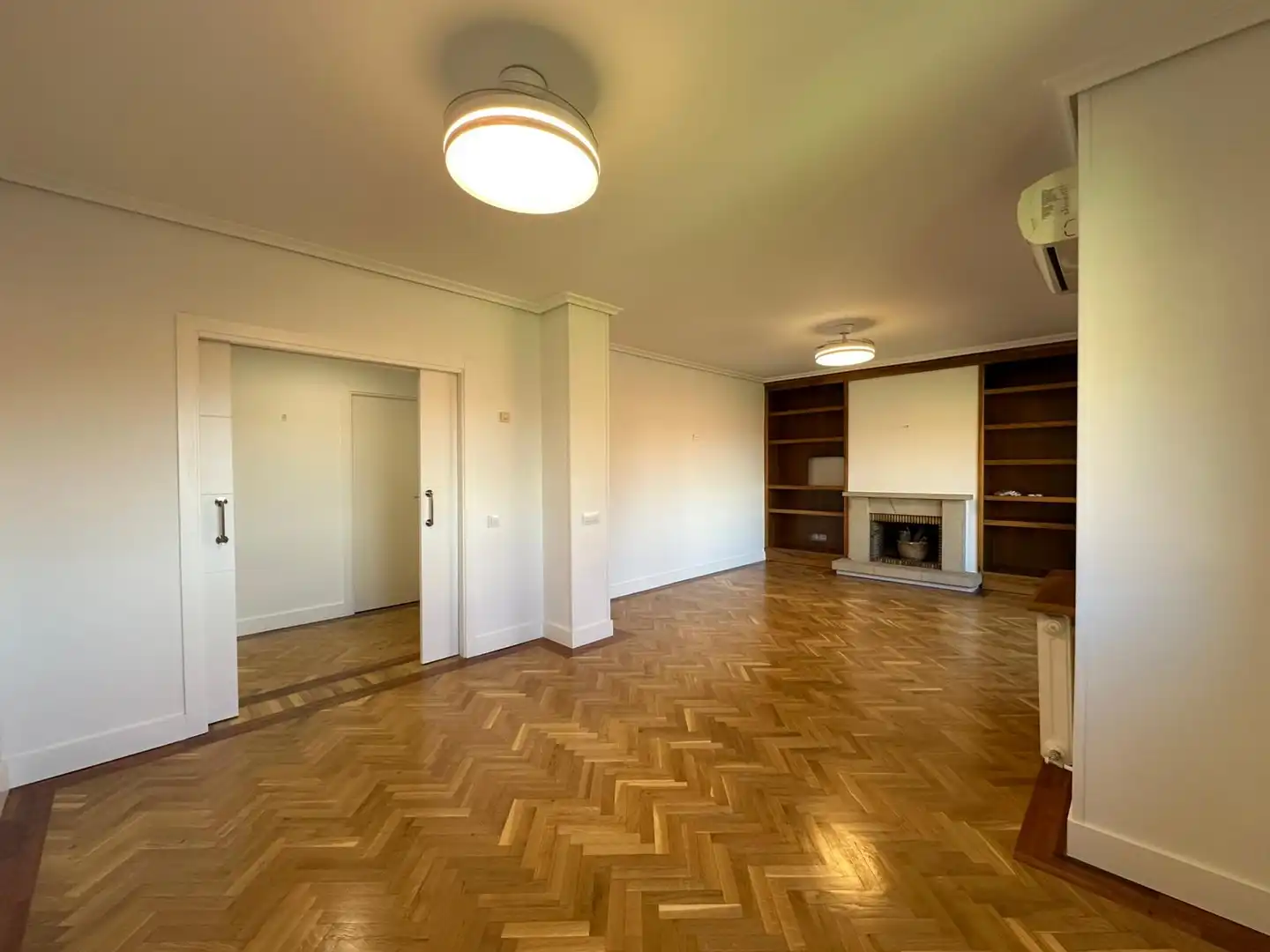 Wohnzimmer von Wohnung zum Verkauf in Toledo mit Klimaanlage, Heizung und Privatgarten