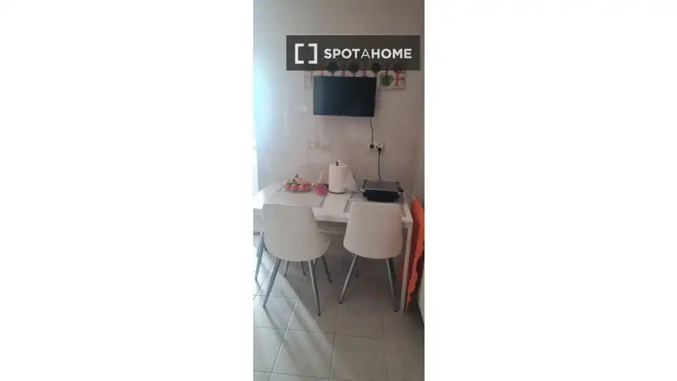 Dining room of Flat for share in Vigo   with Air Conditioner, Terrace and Furnished