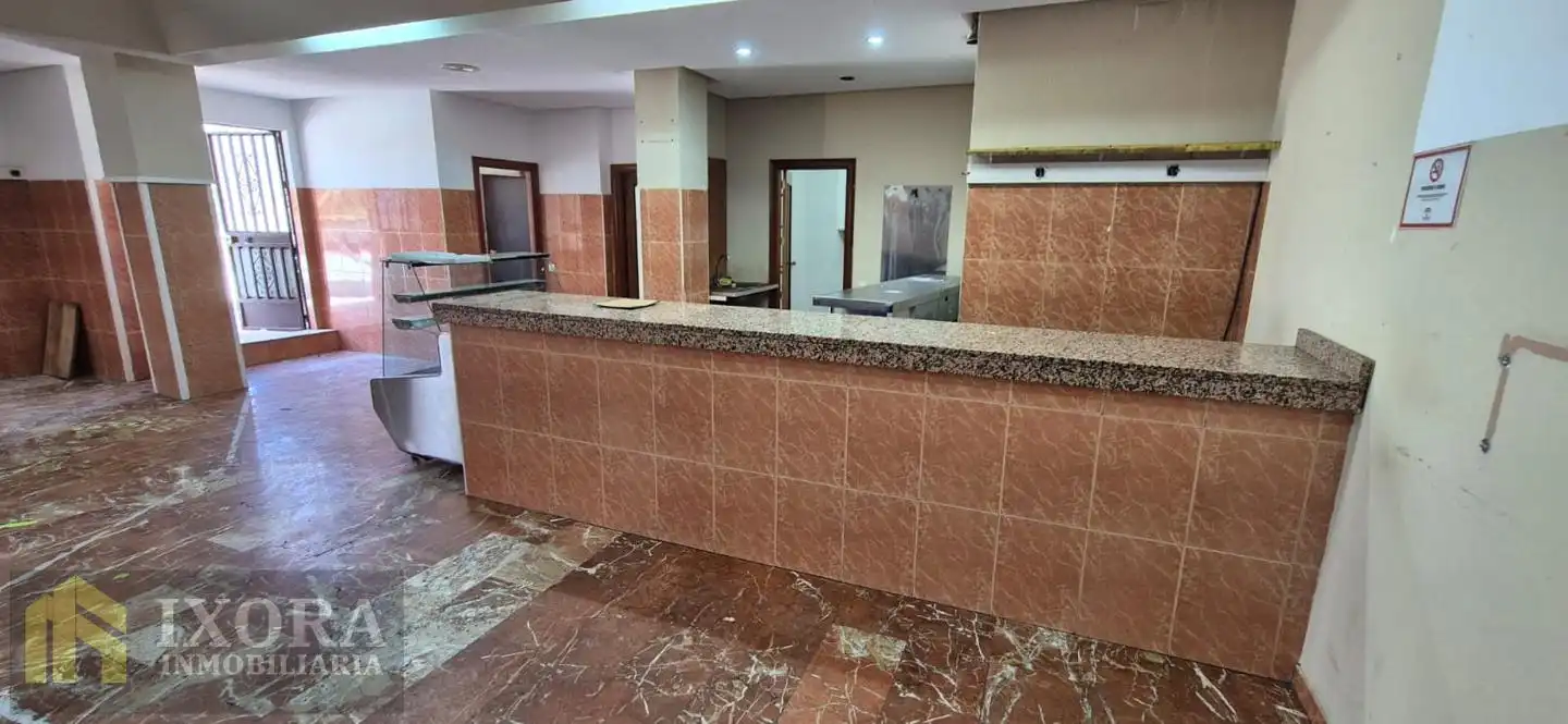 Local comercial en venda a Cid Campeador, imagen 4