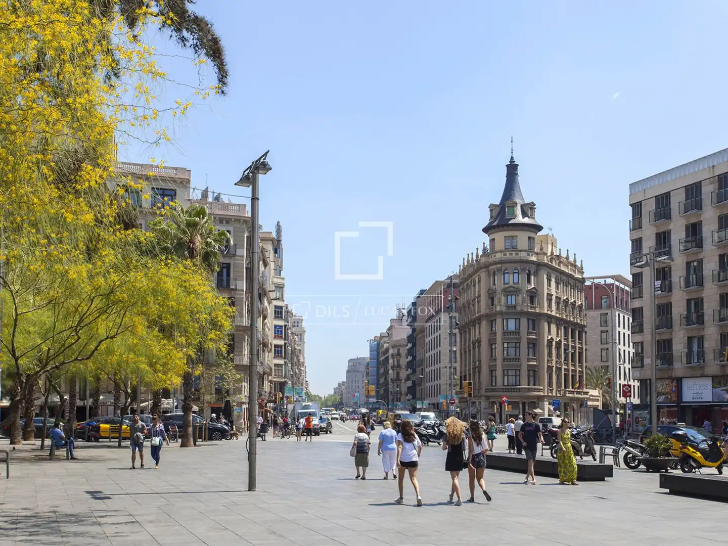 Exterior view of Flat for rent in Barcelona  with Air Conditioner, Heating and Parquet flooring