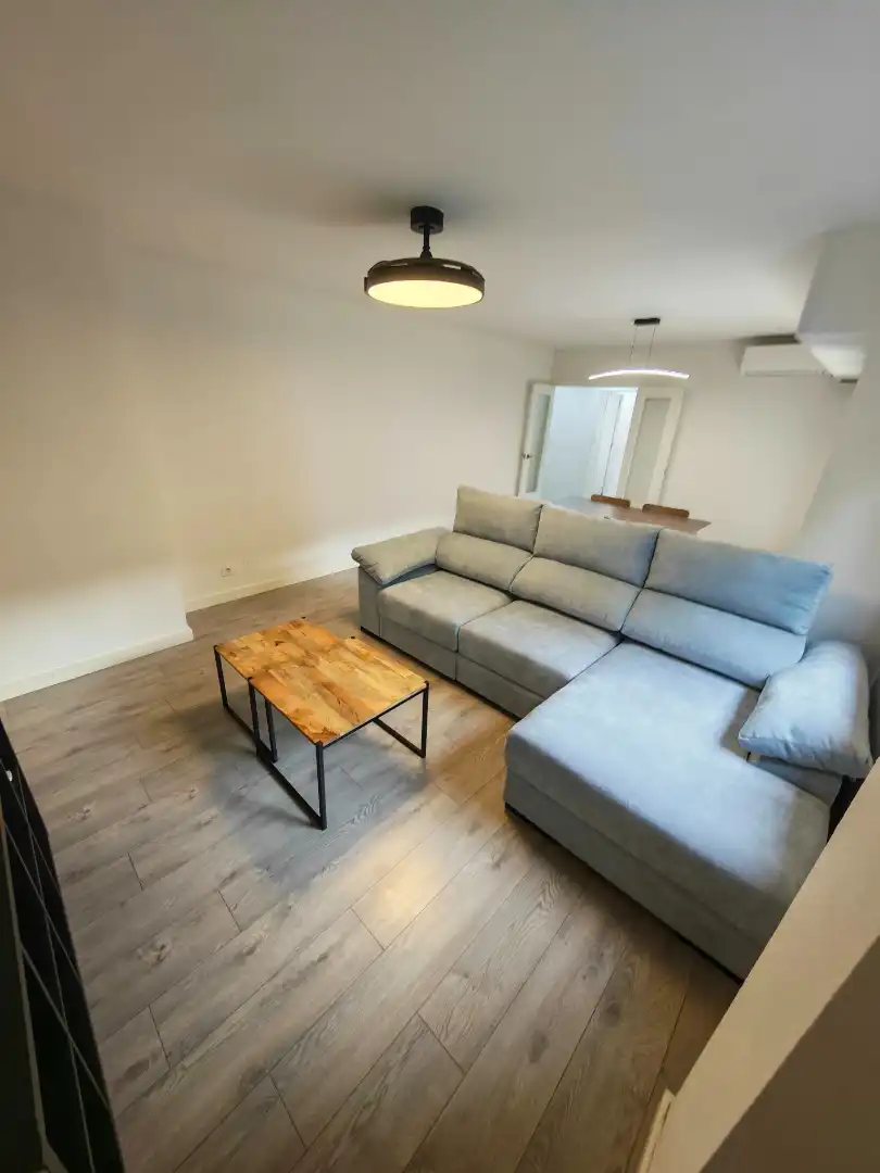 Wohnzimmer von Wohnung zur Miete in Sur