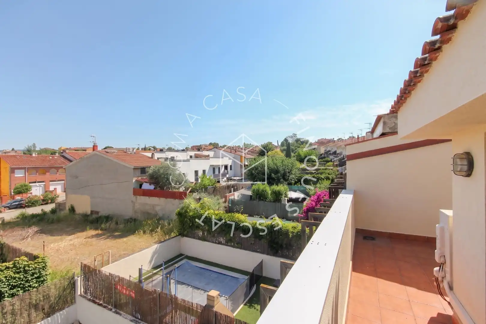 Terrassa de Casa o xalet en venda en Sant Llorenç d'Hortons amb Jardí privat