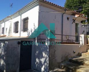 Vista exterior de Finca rústica en venda en Cáceres Capital amb Calefacció, Terrassa i Traster