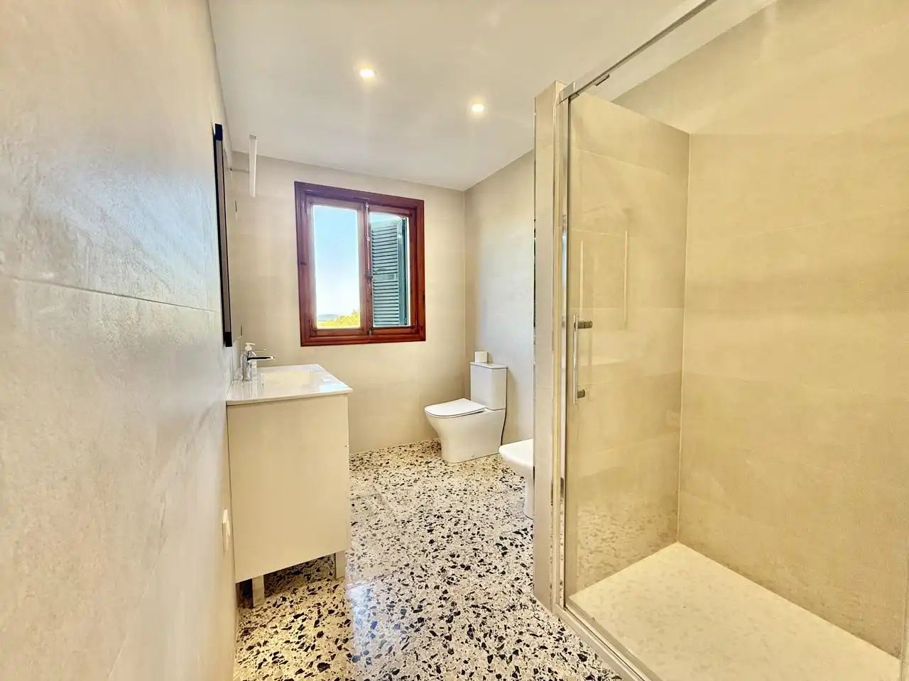 Baño de Casa o chalet de alquiler en Esporles con Aire acondicionado, Jardín privado y Terraza