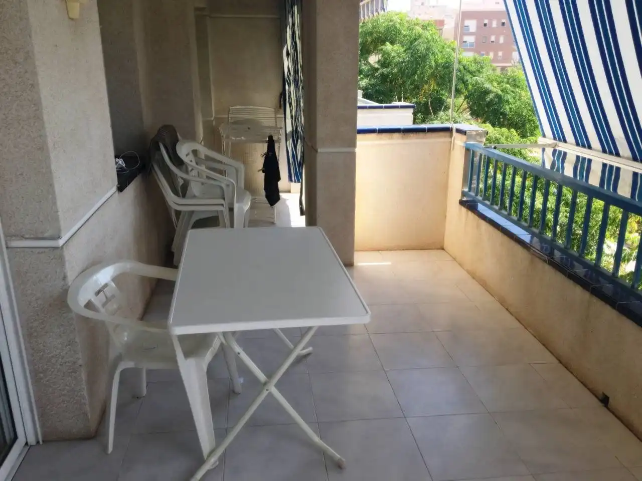 Terrassa de Pis de lloguer en La Ràpita amb Terrassa i Moblat