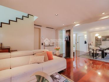 Casa pareada con balcón en venta en Montcada Centre - La Ribera
