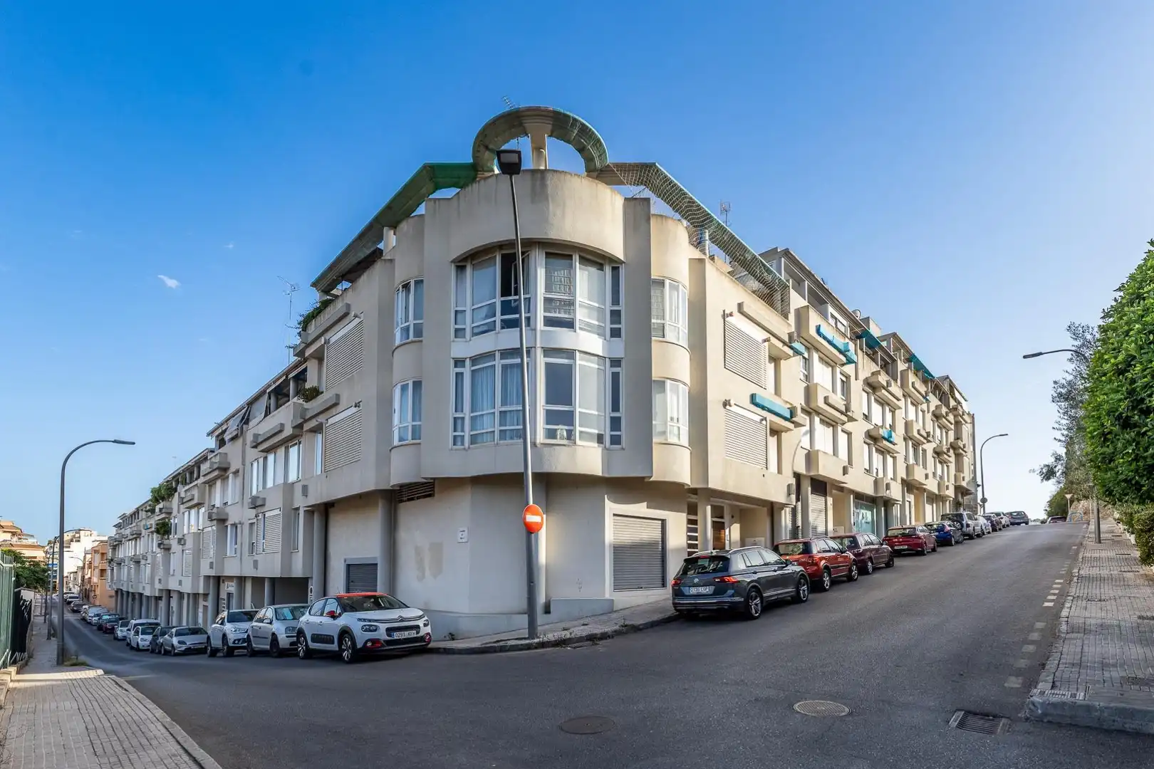 Außenansicht von Wohnung zum Verkauf in  Palma de Mallorca mit Klimaanlage, Heizung und Parkett