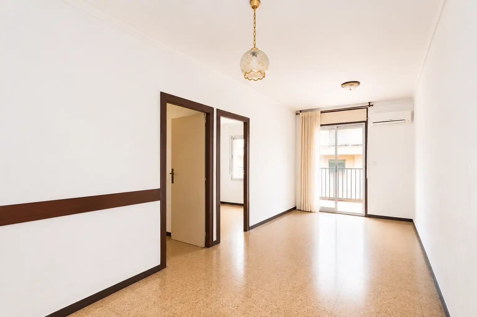 Flat with terrace for sale in Can Clota