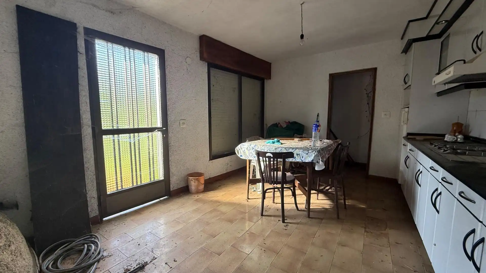 Menjador de Casa o xalet en venda en Toén amb Jardí privat, Moblat i Balcó