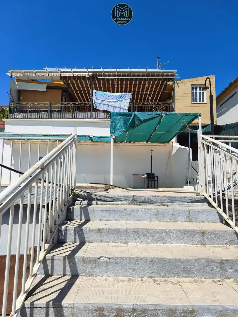 Vista exterior de Casa o chalet en venta en Jaén con Calefacción, Terraza y Trastero