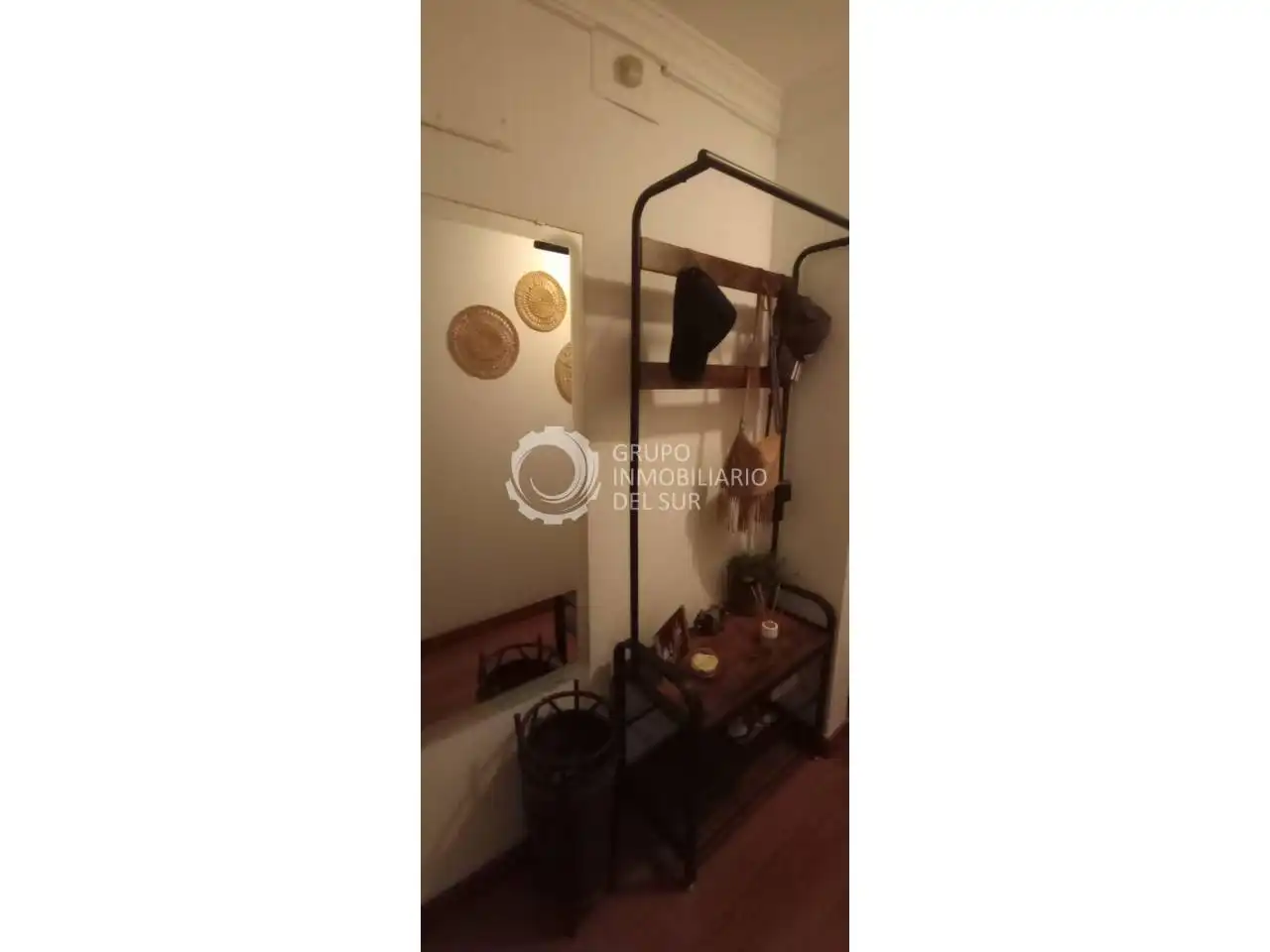Wohnung zum Verkauf in Puerto Real mit Parkett, Abstellraum und Möbliert