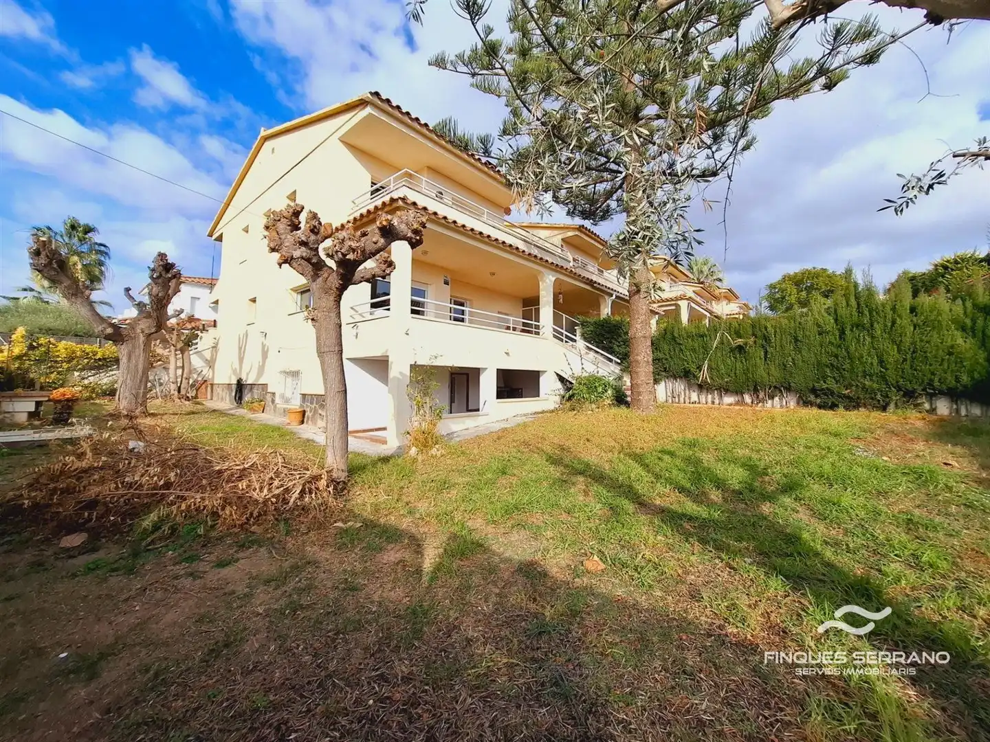 Vista exterior de Casa adosada en venta en Calafell con Calefacción, Terraza y Piscina
