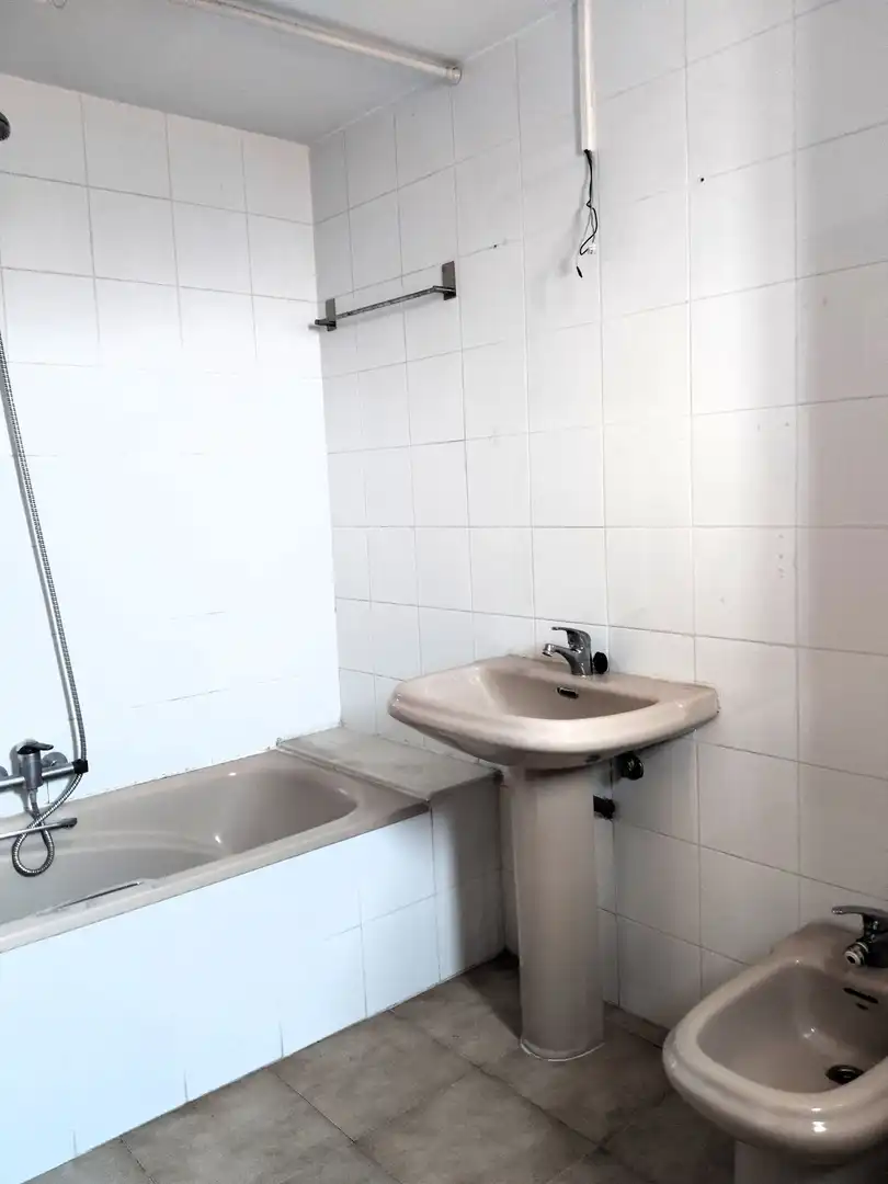 Bathroom of Flat for rent in Valencia  with Terrace