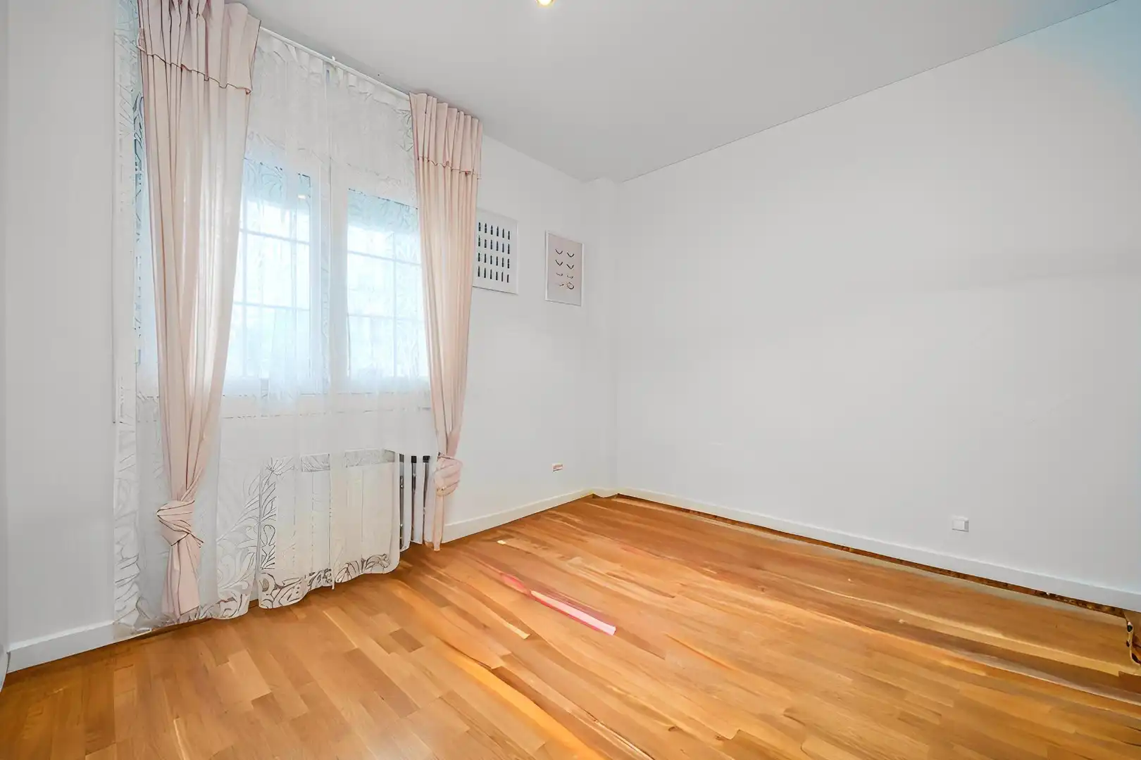 Habitación de Casa o chalet de alquiler en Pozuelo de Alarcón con Calefacción, Jardín privado y Terraza