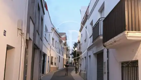 Vista exterior de Pis en venda en Cubelles amb Aire condicionat, Calefacció i Moblat