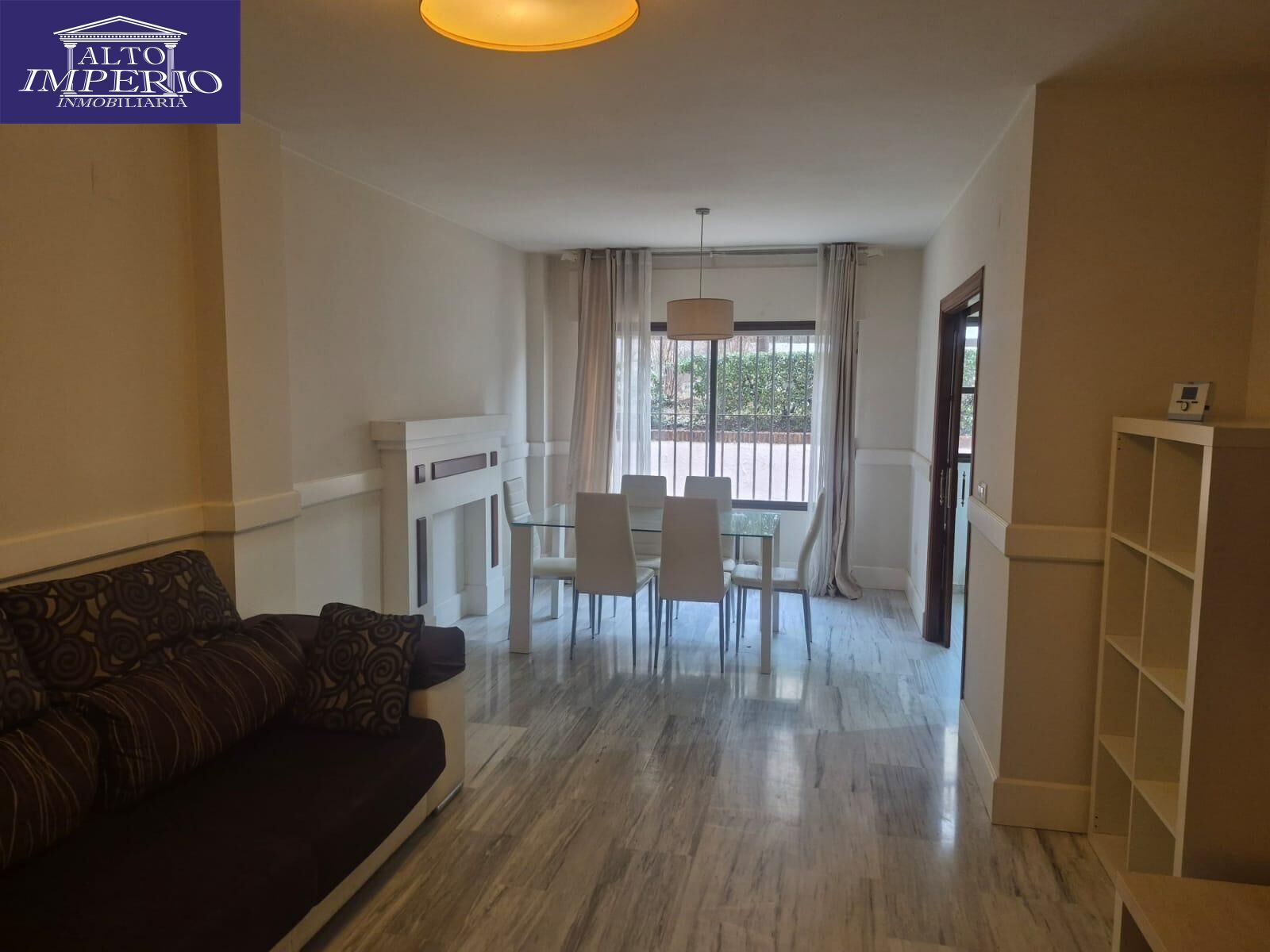 Dining room of Flat to rent in  Granada Capital  with Air Conditioner and Furnished