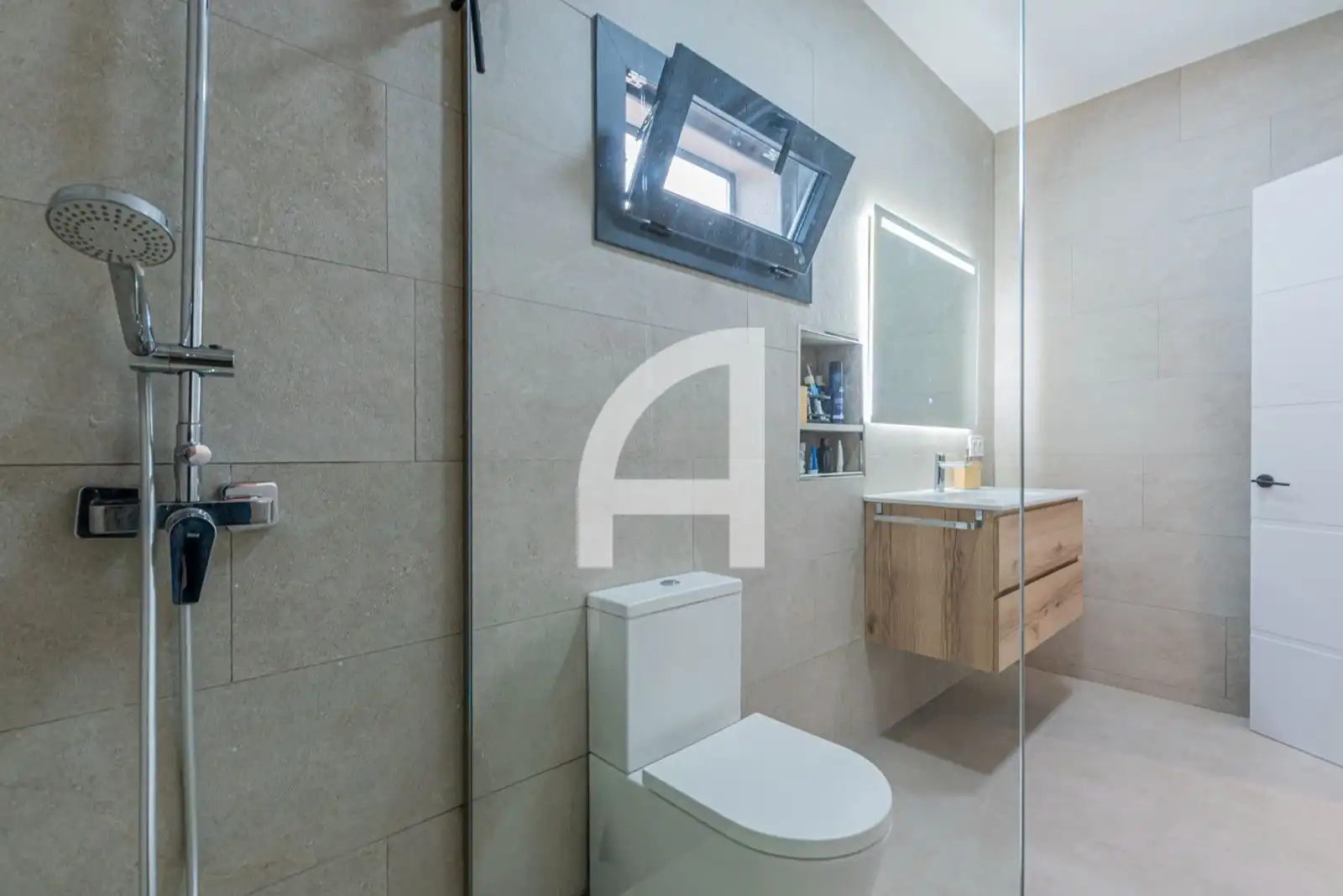 House with balcony for sale in Eduard Corbella, de, imagen 33