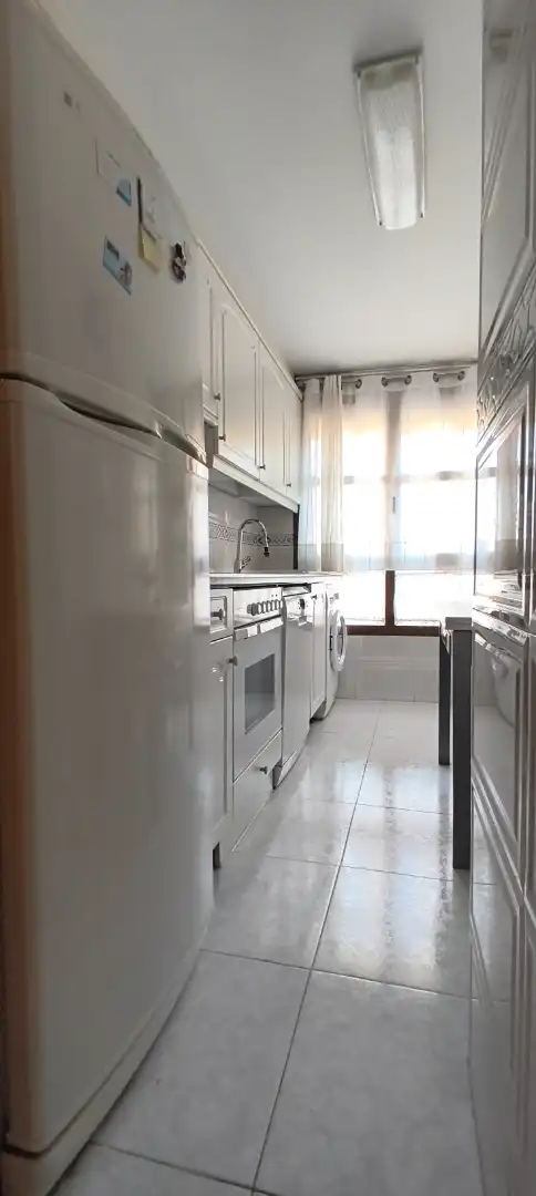 Kitchen of Flat for sale in Zaragoza  with Air Conditioner, Heating and Parquet flooring
