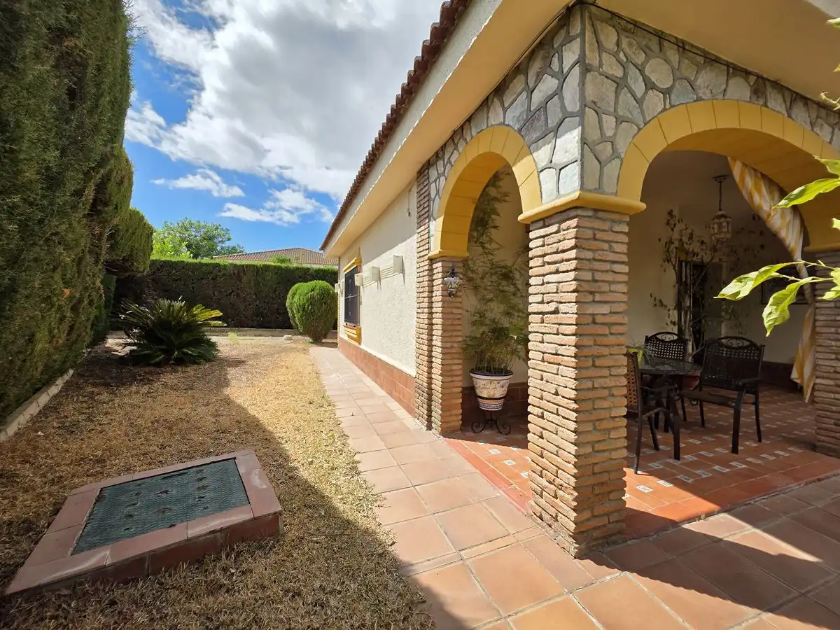 Chalet con piscina en venta en Palomares del Río, imagen 50