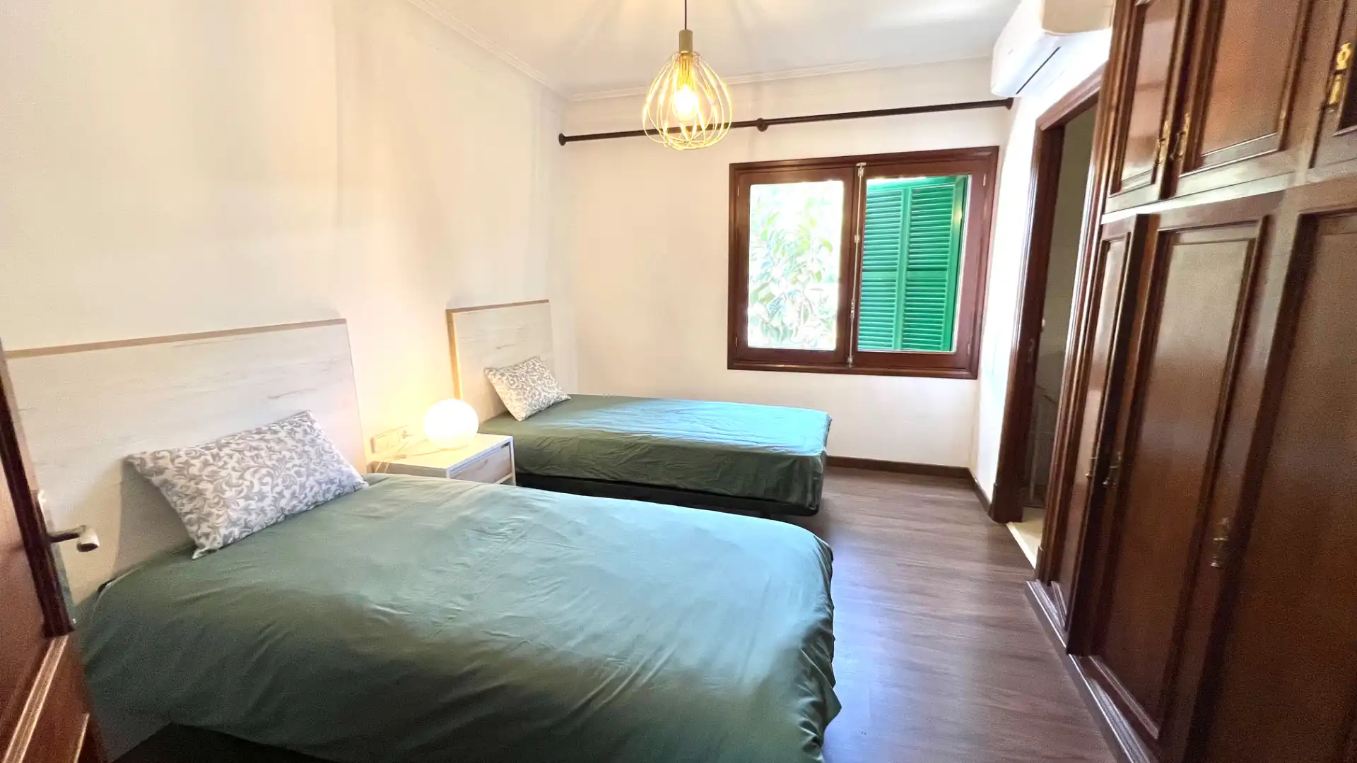 Bedroom of Flat for rent in Alcúdia  with Air Conditioner, Parquet flooring and Terrace
