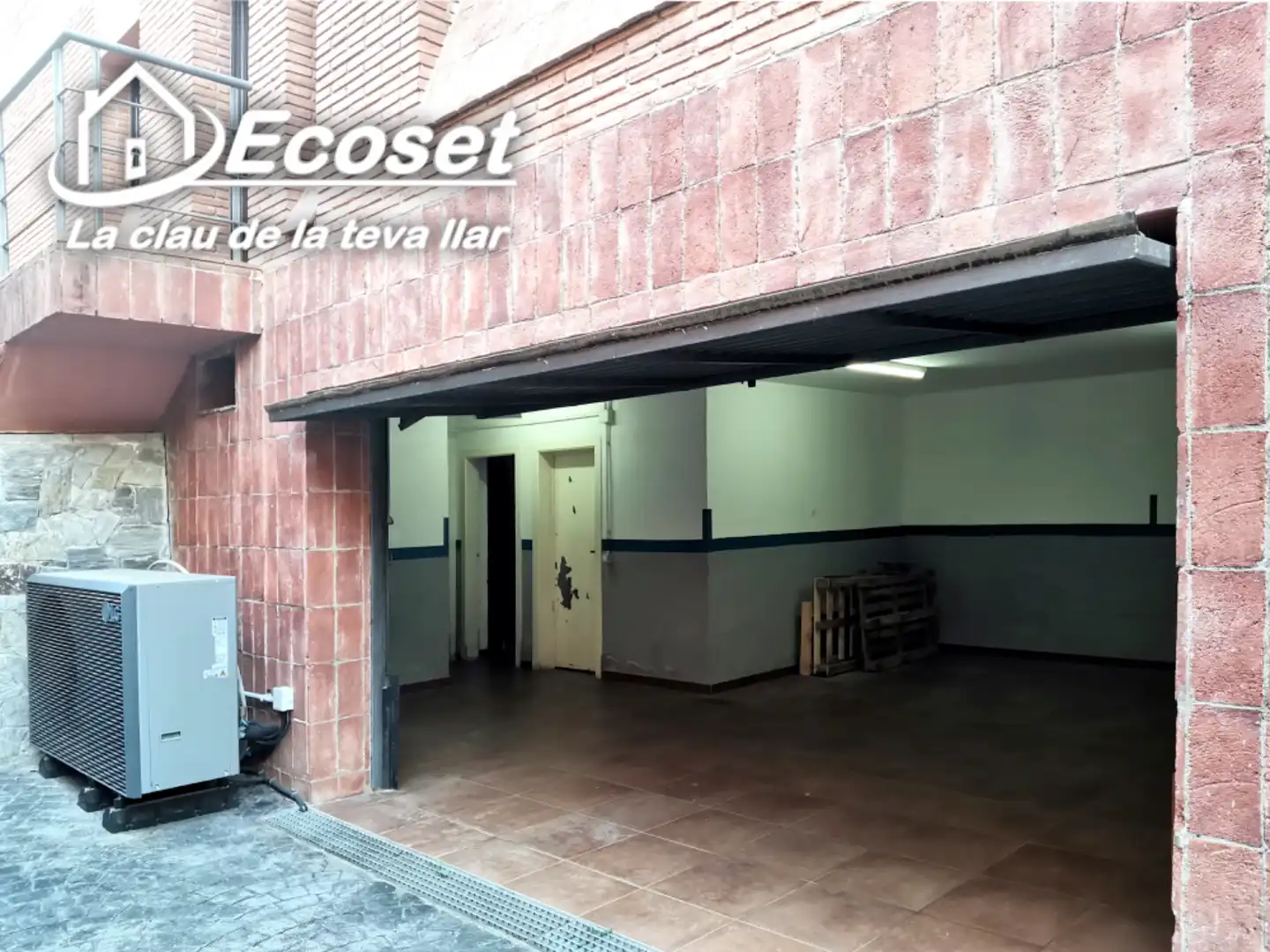 Houses for sale in Corbera de Llobregat  with Heating, Private garden and Parquet flooring