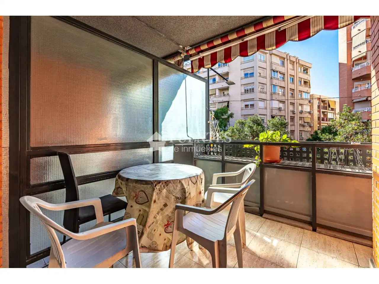 Flat for sale in Calle pintor baeza, Altozano - Conde Lumiares