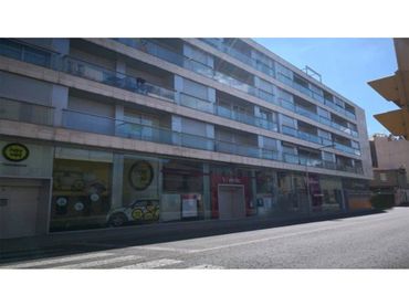 Locale commerciale in vendita a Centre - Sant Oleguer