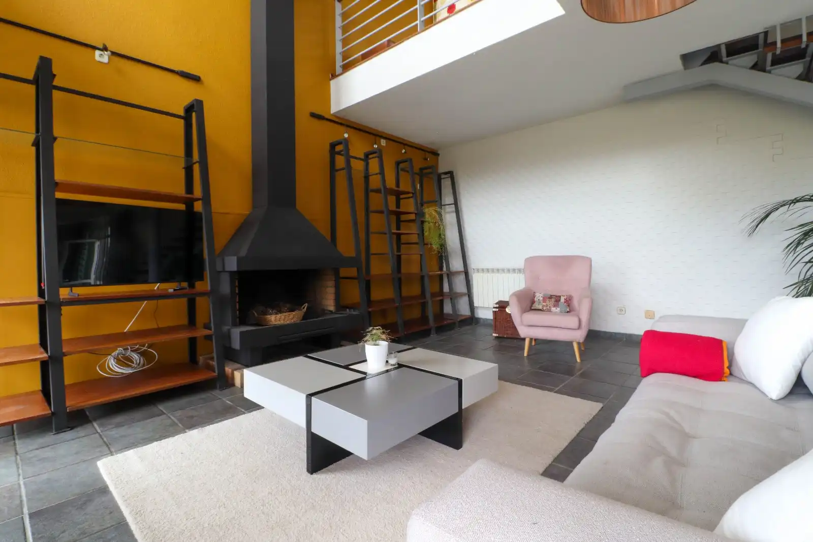 Sala d'estar de Casa o xalet en venda en Las Palmas de Gran Canaria amb Jardí privat, Terrassa i Traster