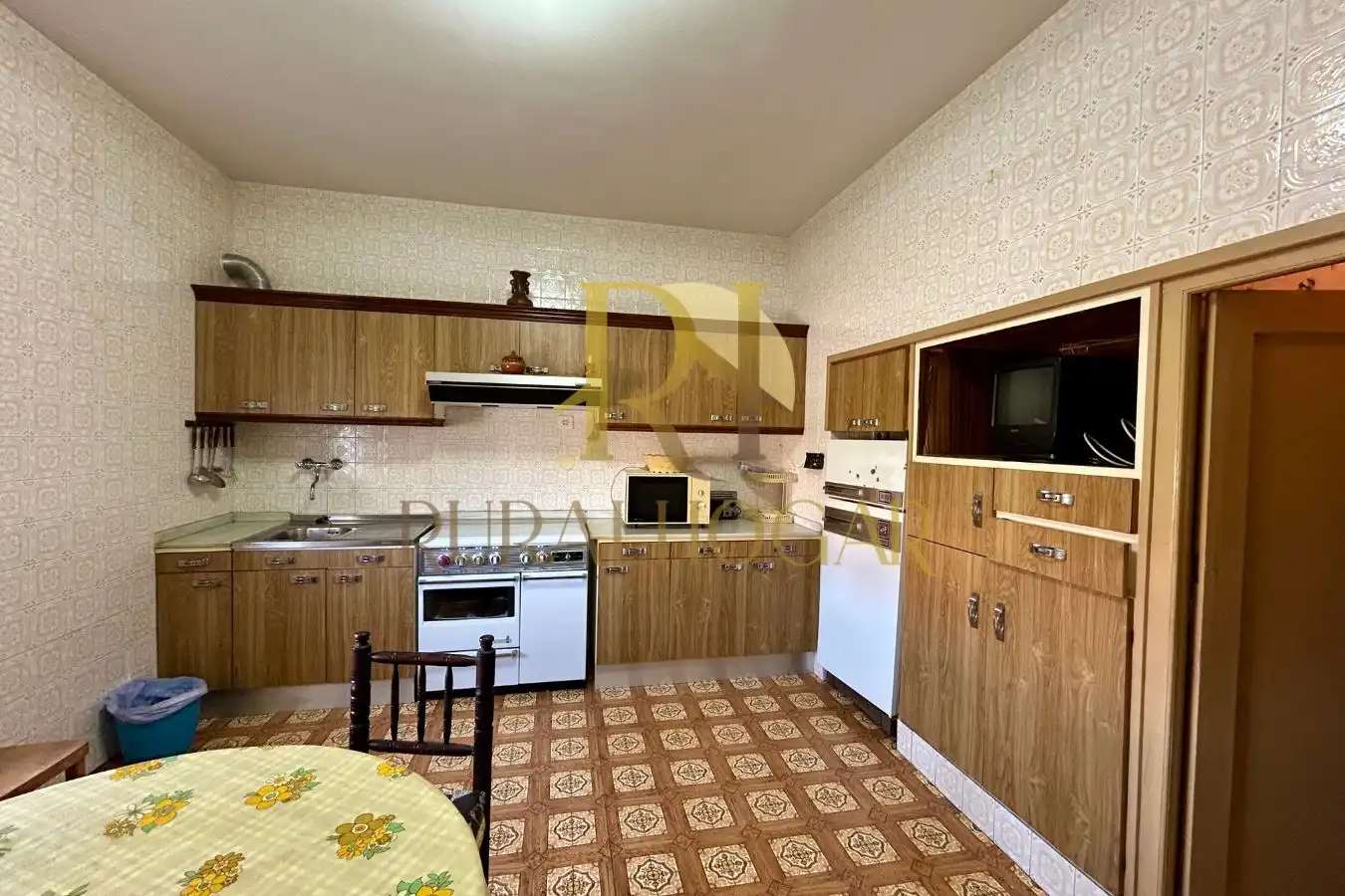 Kitchen of Houses for sale in Villazala  with Storage room