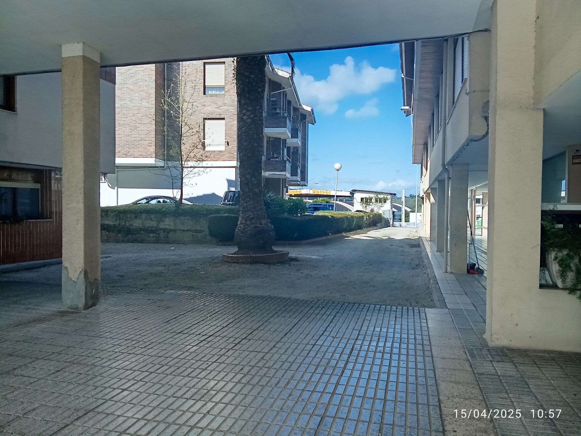 Aparcament de Local en venda en Torrelavega  amb Parquet i Terrassa