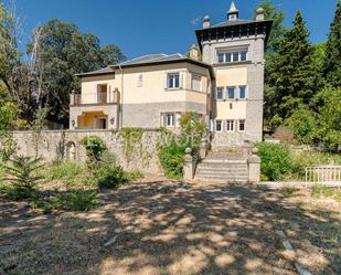 Vista exterior de Casa o xalet en venda en San Lorenzo de El Escorial amb Terrassa