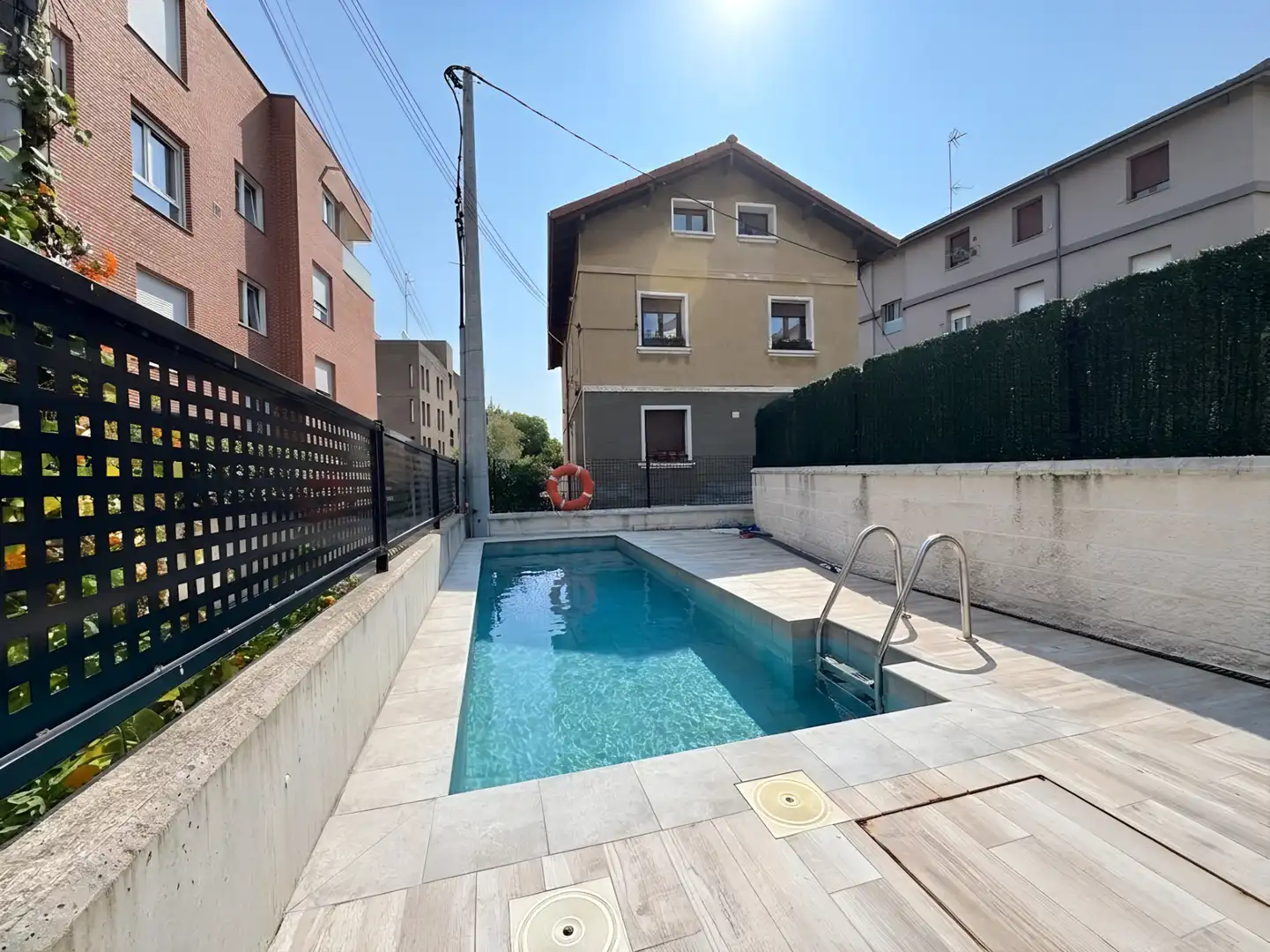 Piscina de Dúplex en venta en Getxo  con Aire acondicionado, Calefacción y Jardín privado