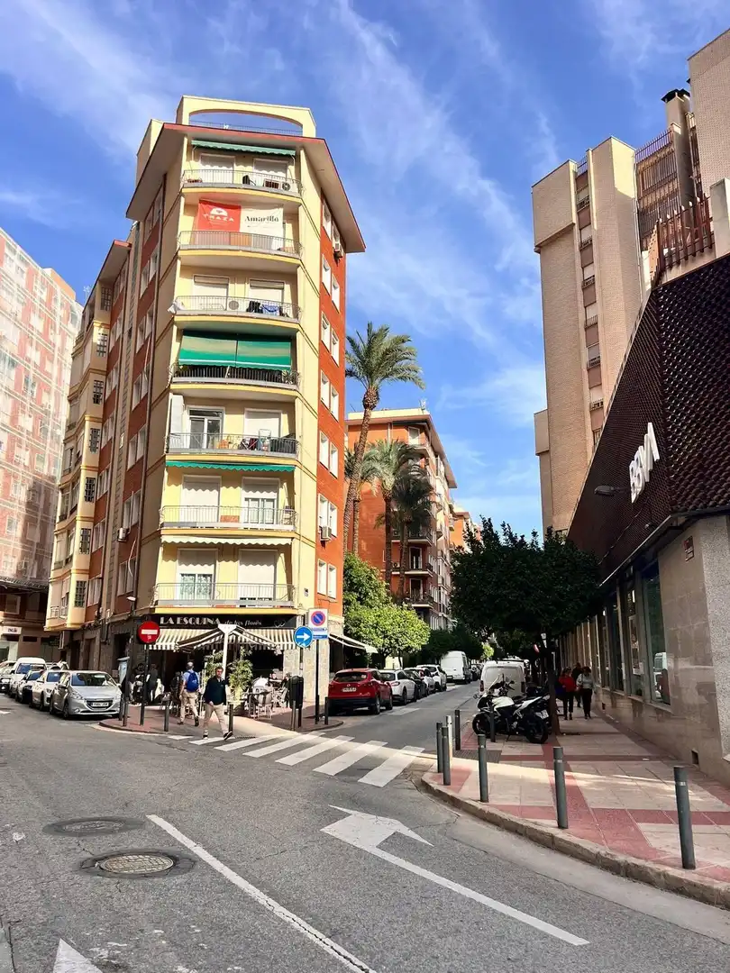Außenansicht von Wohnung zur untervermieten in Murcia mit Klimaanlage, Heizung und Möbliert