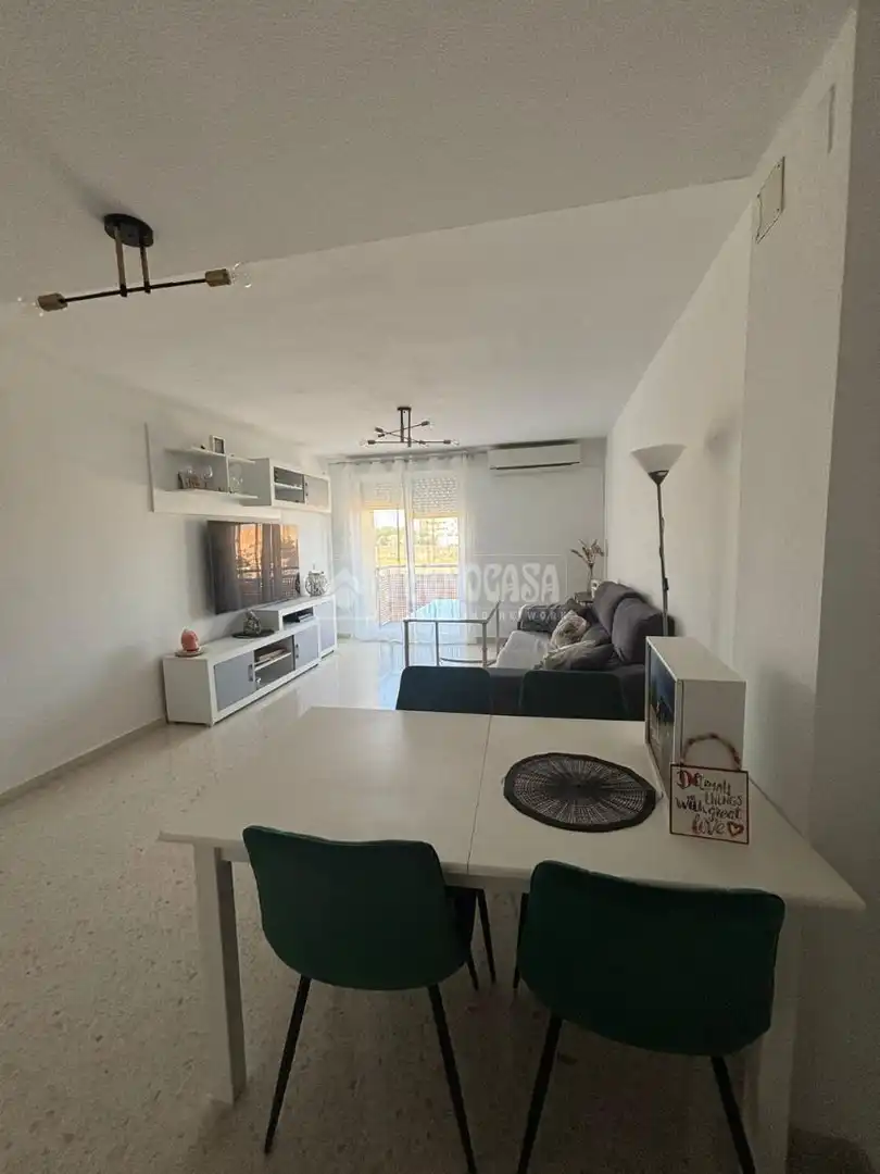 Wohnzimmer von Wohnung zum Verkauf in Alcalá de Guadaira mit Klimaanlage und Balkon
