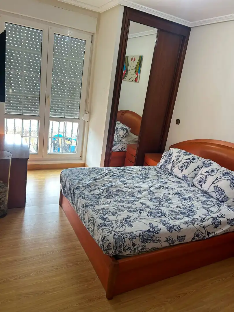 Schlafzimmer von Maisonette zum Verkauf in Piélagos mit Heizung, Parkett und Abstellraum