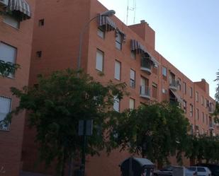 Exterior view of Flat for sale in  Granada Capital