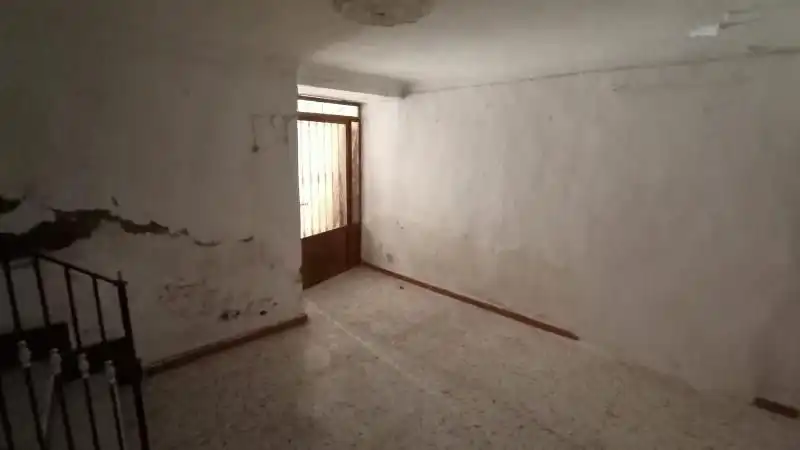 Casa adosada en venda en Ibros amb Terrassa i Traster