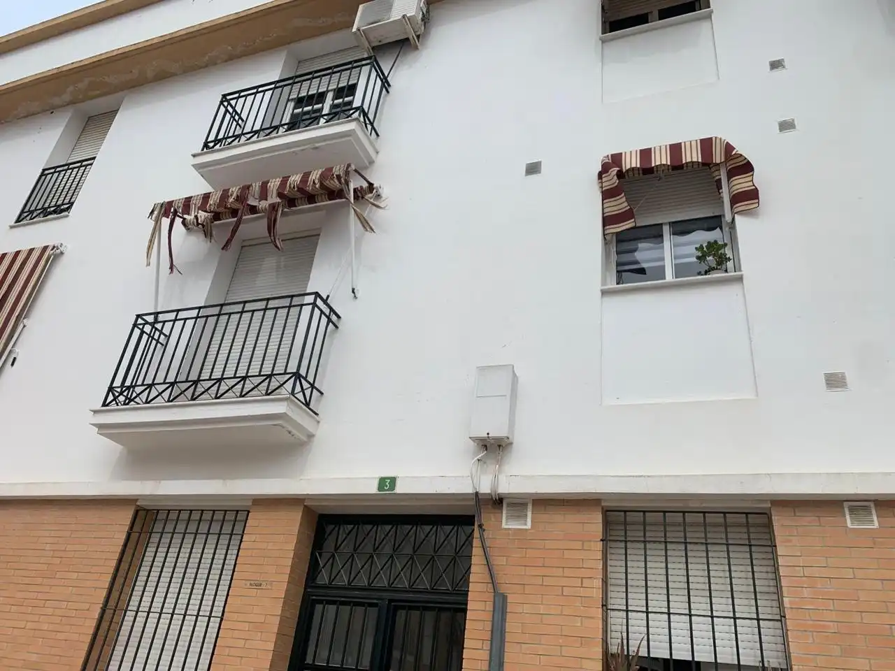 Vista exterior de Piso en venta en Lucena