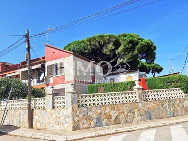 Ground floor with garden for sale in Carrer Veler