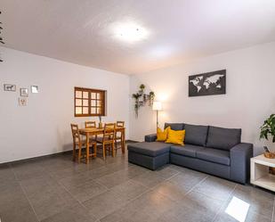 Apartment to share in Arico