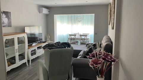 Foto 3 de Piso en venta en Salesianos, Utrera