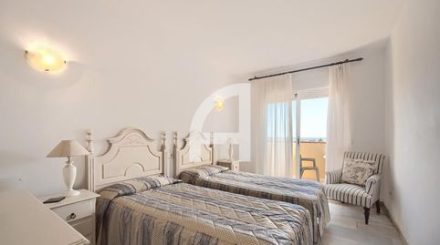 Foto 5 de Casa adosada de alquiler en Central Alto, El Faro de Calaburra - Chaparral, Mijas
