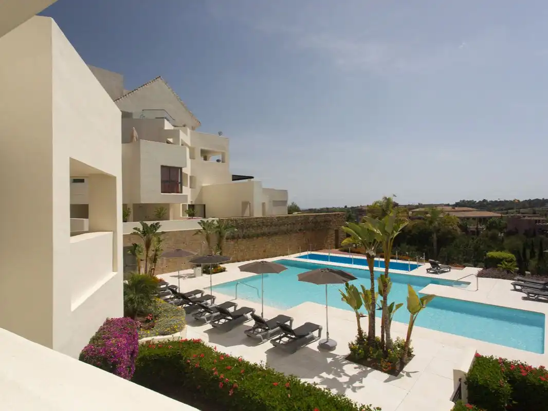 Apartment with pool for sale in Calle Muñiz 7