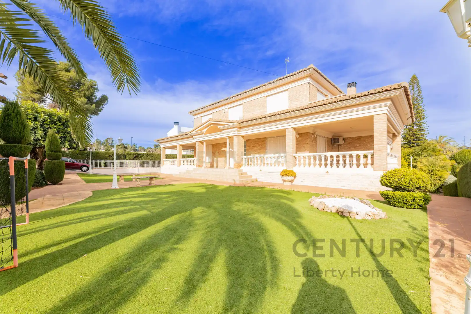 Detached house with pool for sale in Carrer Bernat i Baldoví, Torrent, Spain, imagen 4