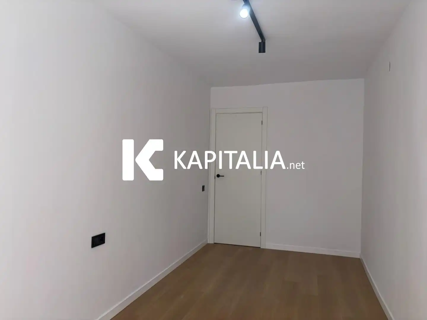Habitación de Piso en venta en Ontinyent con Aire acondicionado, Parquet y Balcón