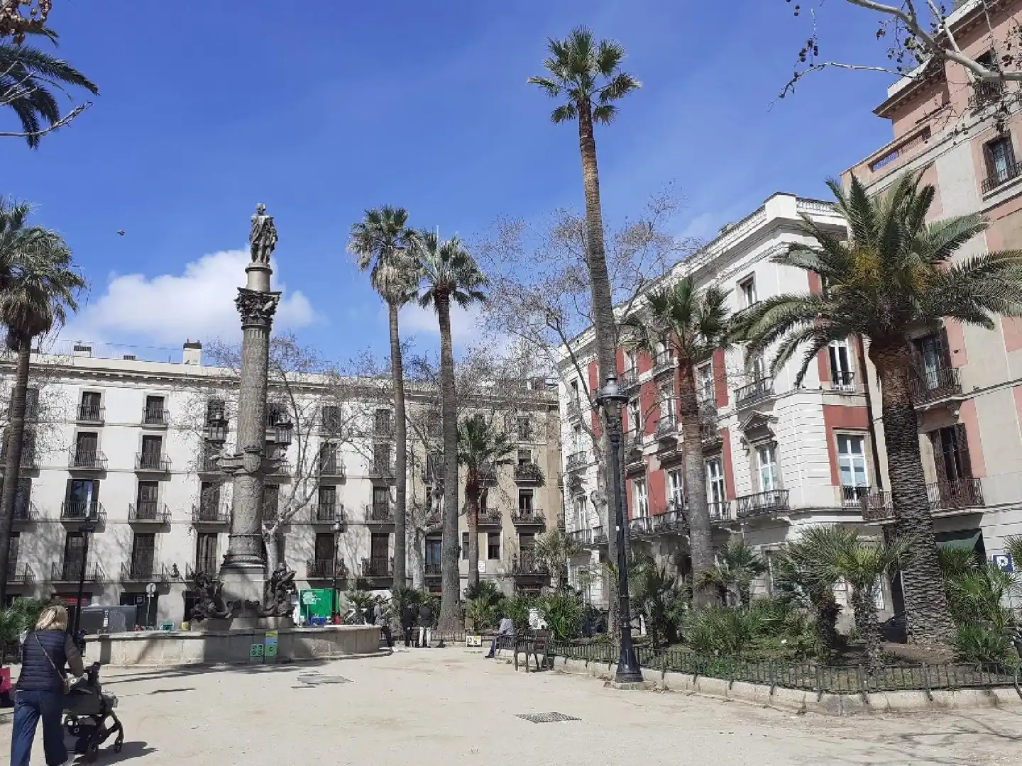 Außenansicht von Wohnung zum Verkauf in Barcelona