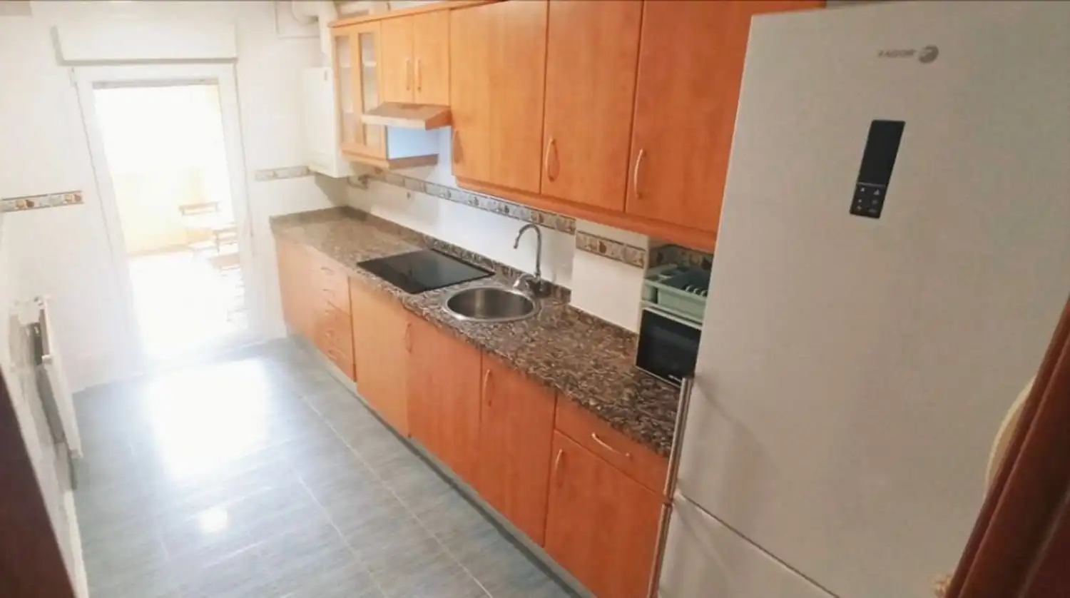 Cocina de Piso en venta en Llanes con Jardín privado, Terraza y Trastero