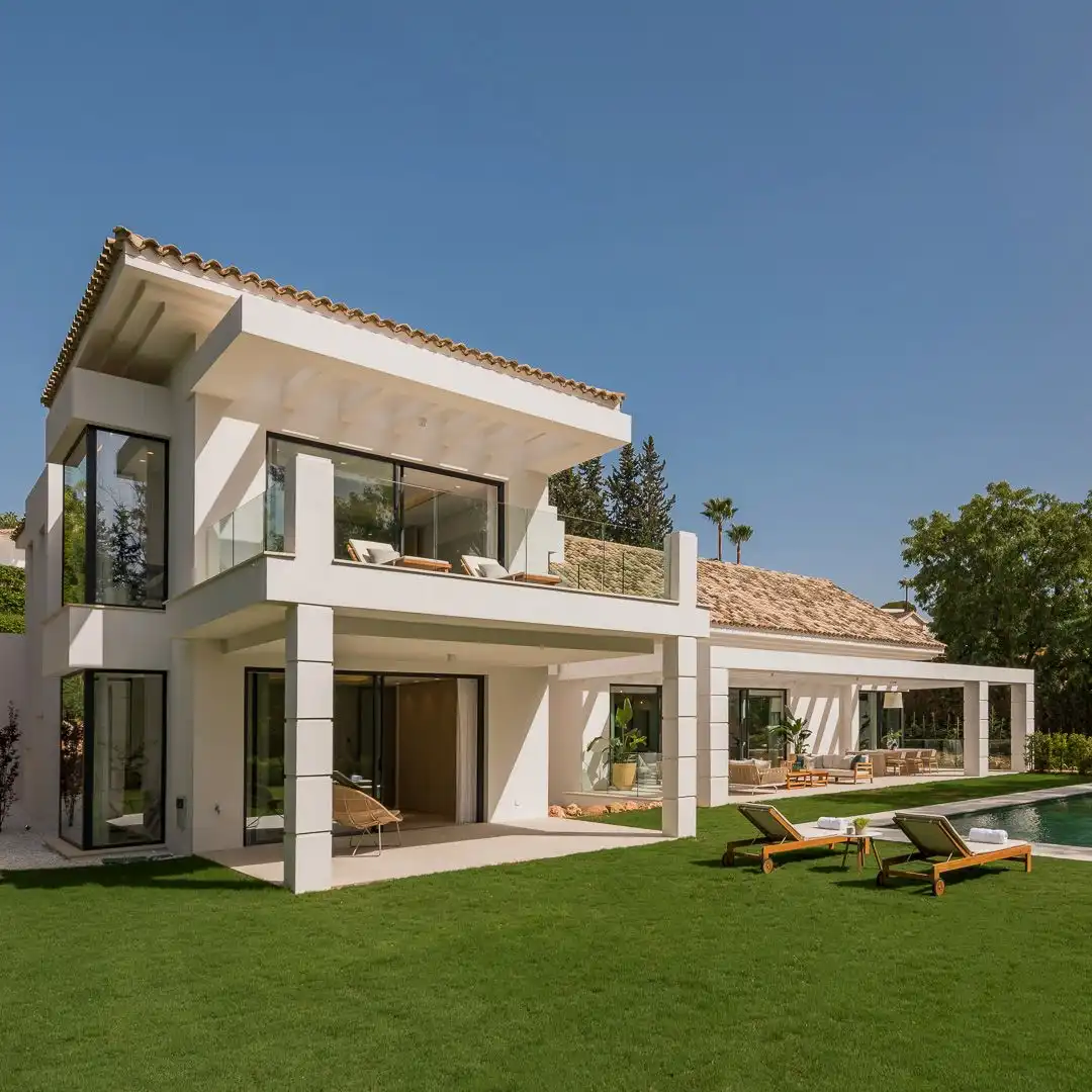 Jardí de Casa o xalet en venda en Estepona amb Aire condicionat, Terrassa i Piscina