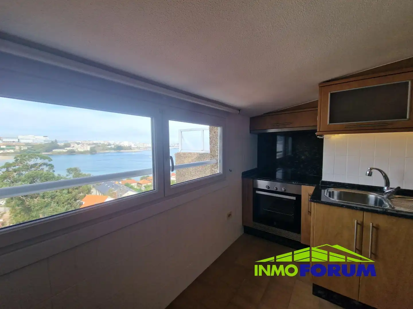 Attic for sale in Oleiros, A Coruña