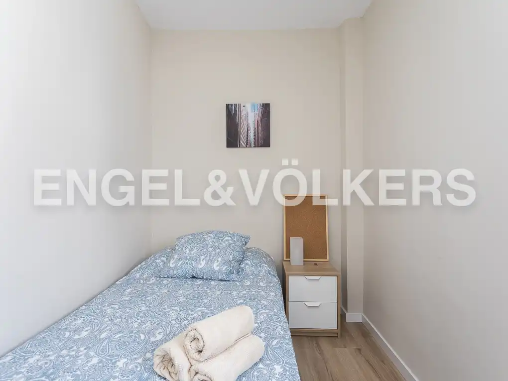 Bedroom of Flat for rent in Valencia  with Air Conditioner, Heating and Parquet flooring